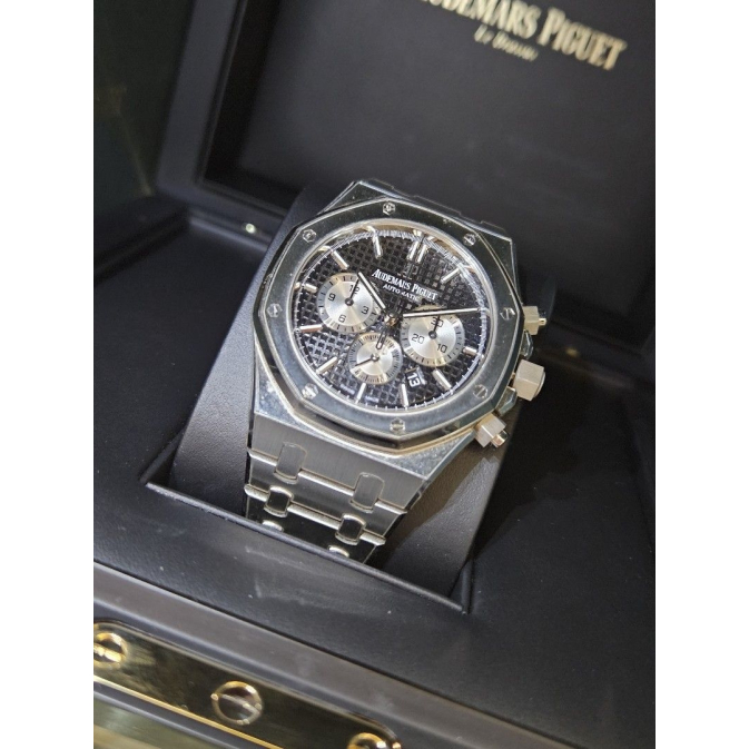 _audemars_piguet__royal_oak__2_1697002992_ffc8d1a8_progressive